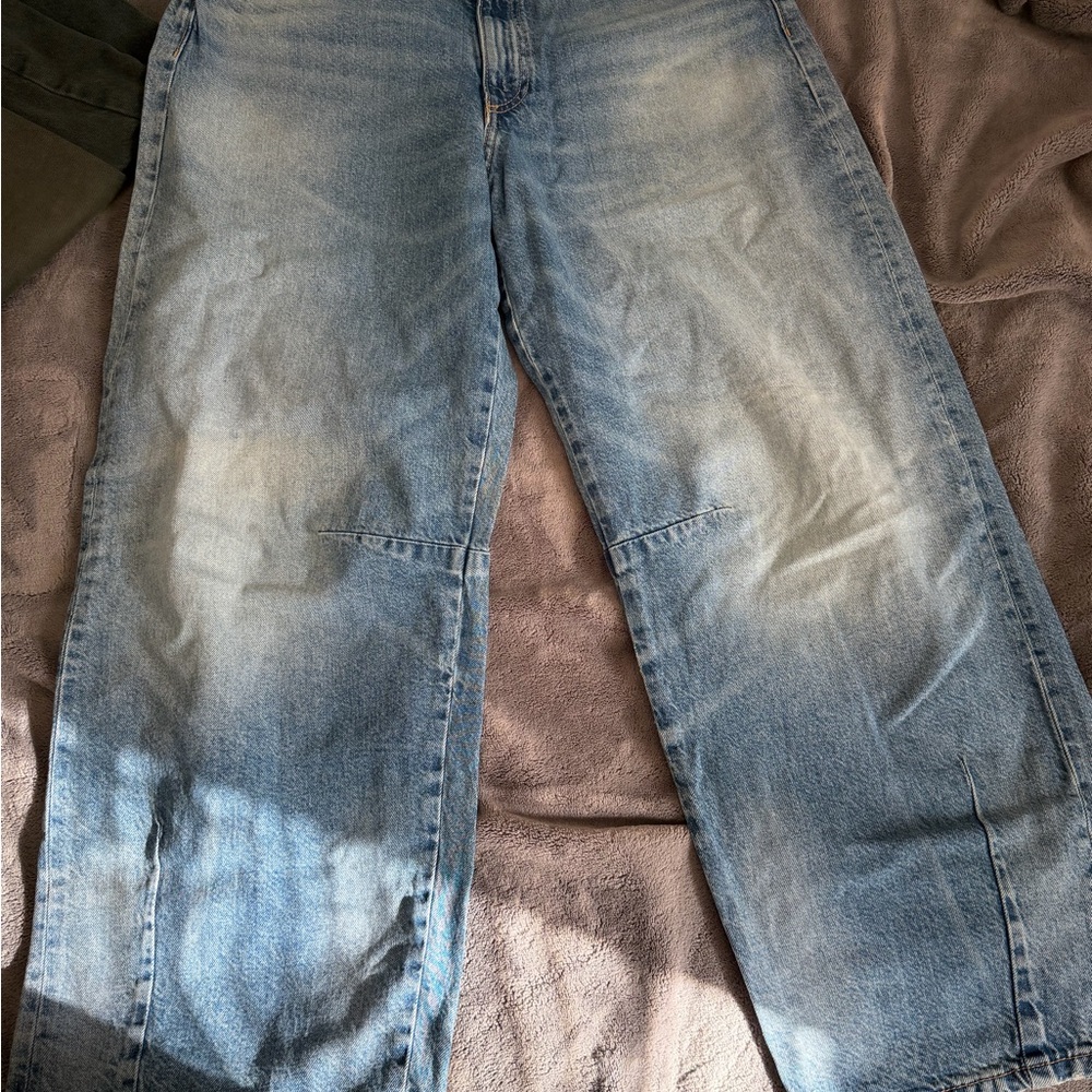 Zara Men's Washed Light Blue Relaxed Jeans